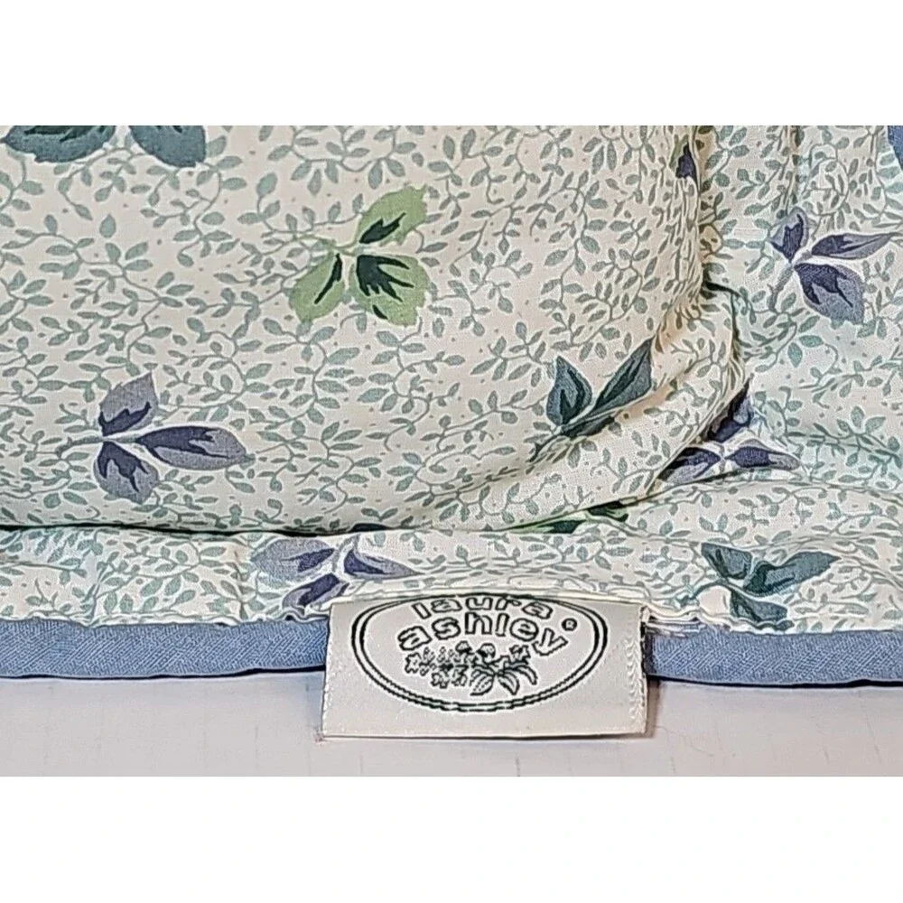 Vtg Laura Ashley Ashborne Decorative Bed Boudoir Throw Pillows Pink Hydrangeas